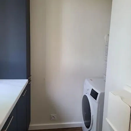 Charmant Appartement, Proche Commerces Et Acces Jo
